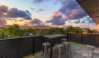 1296 E Echelon Ridge Ln, Boise, ID 83716