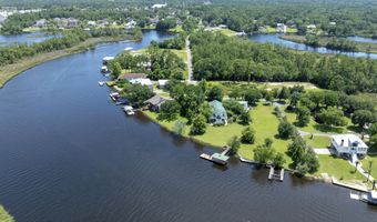 1099 Campbell Dr, Biloxi, MS 39532