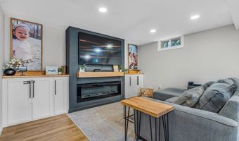 12 Arrowhead Rd, Bellingham, MA 02019