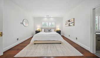 43582 OLD KINDERHOOK Dr, Ashburn, VA 20147