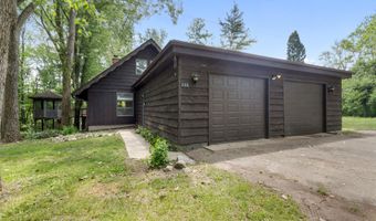 152 32nd St, Allegan, MI 49010