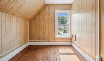 7 Farwell St, Barre, VT 05641