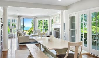 60 Van Wickle Ln, Bristol, RI 02809