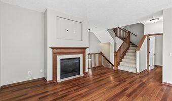 15533 Eagle Shore Dr 806, Apple Valley, MN 55124