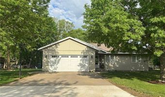 405 Sun Cir, Avon, MN 56310