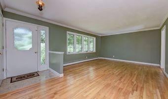 128 Cedar Ln, Beacon Falls, CT 06403