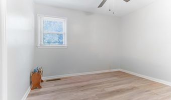 107 Bell St, Blacksburg, SC 29702