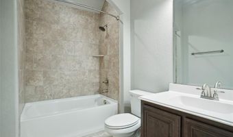 104 Gateway Dr, Alvarado, TX 76009