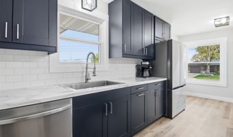 728 2nd St W, Altoona, WI 54720