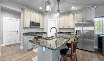 838 CHETCO POINT Ter, Brookings, OR 97415