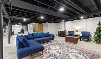 17276 Midway Ave, Allen Park, MI 48101