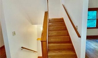 345 Three Oaks Dr, Athens, GA 30607