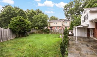 8323 BLOWING ROCK Rd, Alexandria, VA 22309