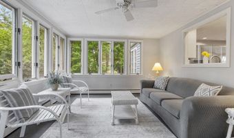15 Thoreau Rd, Acton, MA 01720