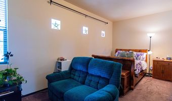 8136 Cayenne Dr NW, Albuquerque, NM 87120