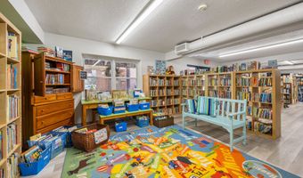 98 Elm St 2, Cheshire, CT 06410