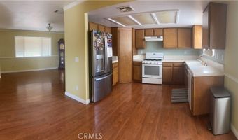 13405 Applewood Rd, Apple Valley, CA 92308