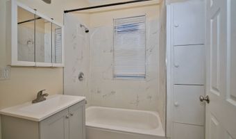 7154 S Honore St, Chicago, IL 60636