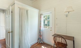 112 14th St, Apalachicola, FL 32320