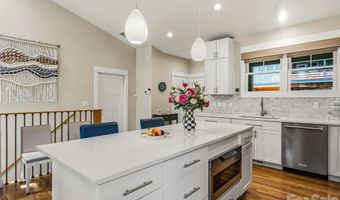 409 Kessler Pl, Asheville, NC 28804
