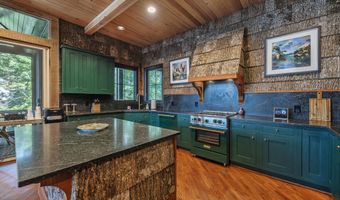 58 S Point Dr, Alexander City, AL 35010