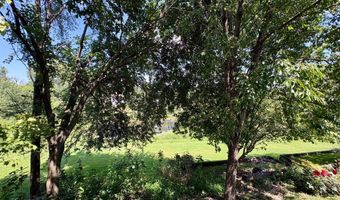 6701 Three Lakes Pkwy, Des Moines, IA 50320