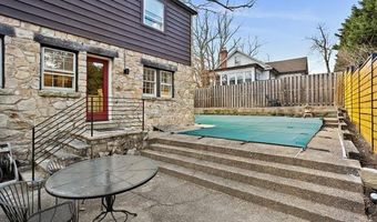 2347 S ARLINGTON RIDGE Rd, Arlington, VA 22202