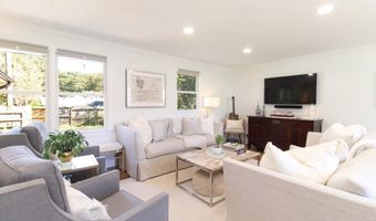 1092 W Lake Dr, Athens, GA 30606