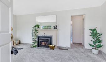 3543 HARRISON Dr, Astoria, OR 97103