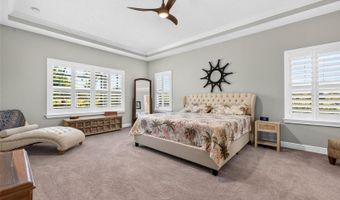 6104 SHADOWLAKE Dr, Apollo Beach, FL 33572