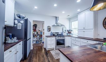 430 Valley Rd, Alexander City, AL 35010