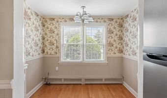 149 9th St, Belford, NJ 07718