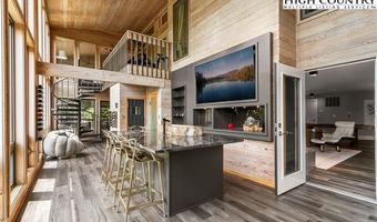 514 Raven Ridge Rd, Banner Elk, NC 28604