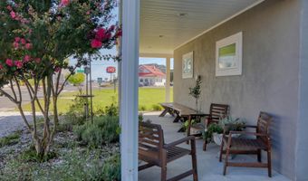 205 E SAVANNAH Rd, Lewes, DE 19958