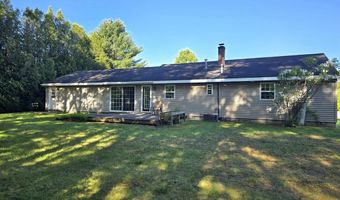 83 Clover Ln, Auburn, ME 04210