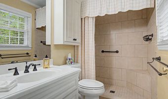 1732 Marbury Ln, Albany, GA 31707