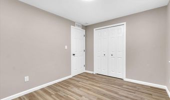 12 Faust Ct, Ann Arbor, MI 48108