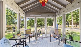 95 Mail Rd, Exeter, RI 02822