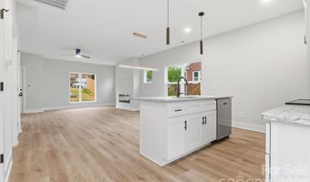 228 Summit Ave, Albemarle, NC 28001