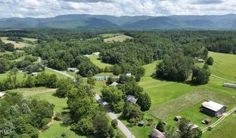 950 Middle Creek Rd, Afton, TN 37616