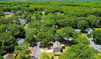 59 Park Ave, Bayville, NJ 08721