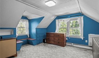 132 King Phillip Dr, North Kingstown, RI 02852