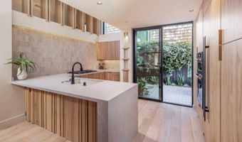 410 N Acacia Ave, Solana Beach, CA 92075