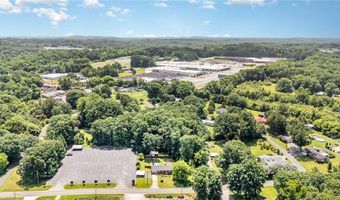 1839 Old Farmer Rd, Asheboro, NC 27205