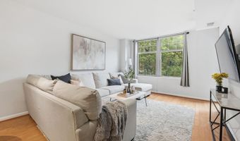 1021 N GARFIELD St 233, Arlington, VA 22201