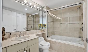 2000 Island Blvd 1710, Aventura, FL 33160