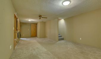 201 4th St, Armstrong, IA 50514