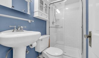 20 Woodland Ave, Avon By The Sea, NJ 07717