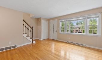28 Harris St 2, Acton, MA 01720