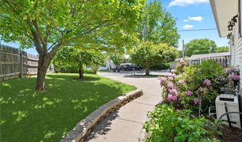 28 Fairview Ave, Cumberland, RI 02864